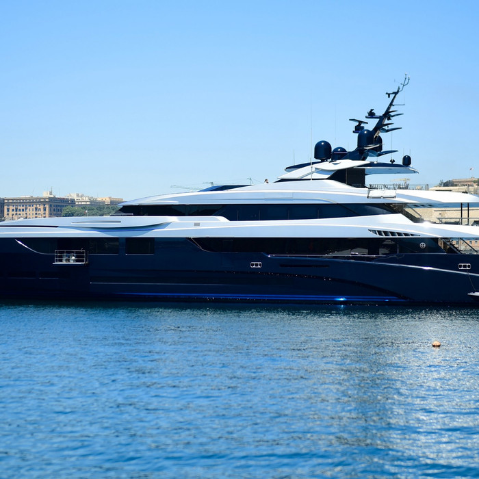 Charter yacht SARASTAR stars in new Netflix movie 'Murder Mystery