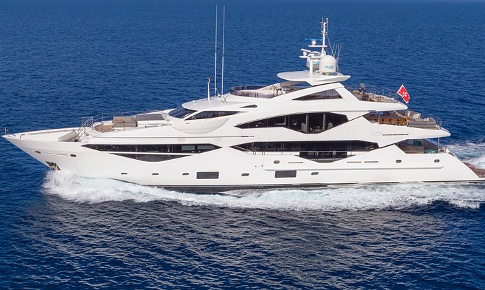 Sunseeker charter yacht AQUA LIBRA offers final availability for summer Greece yacht charters
