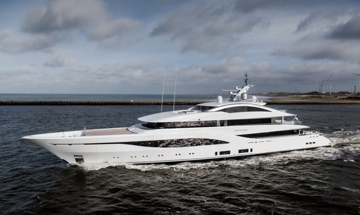 Video: Feadship charter yacht ARROW delivered