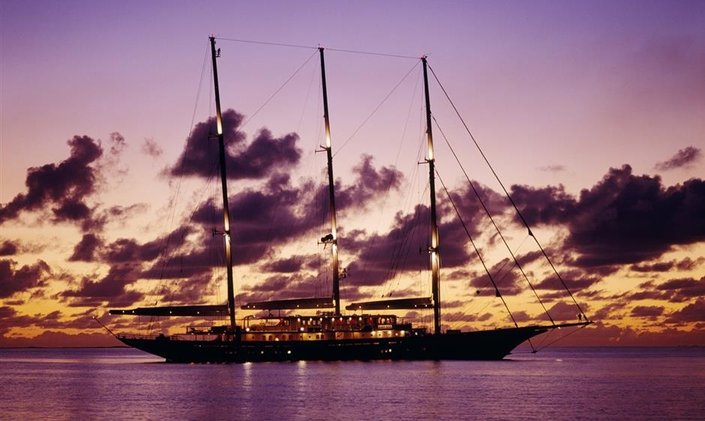 S/Y ATHENA Open for the Holidays