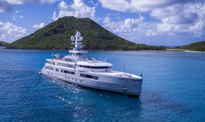 M/Y CLOUDBREAK offers special Madagascar experience