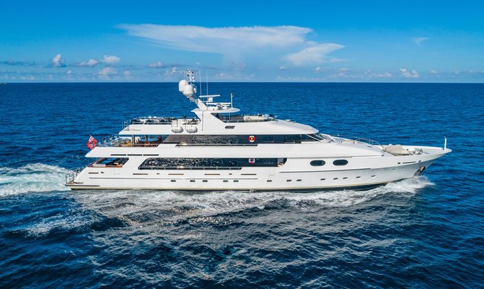 Luxury yacht formerly known as ‘Top Five’ renamed ‘Mi Amore’ and now for charter 