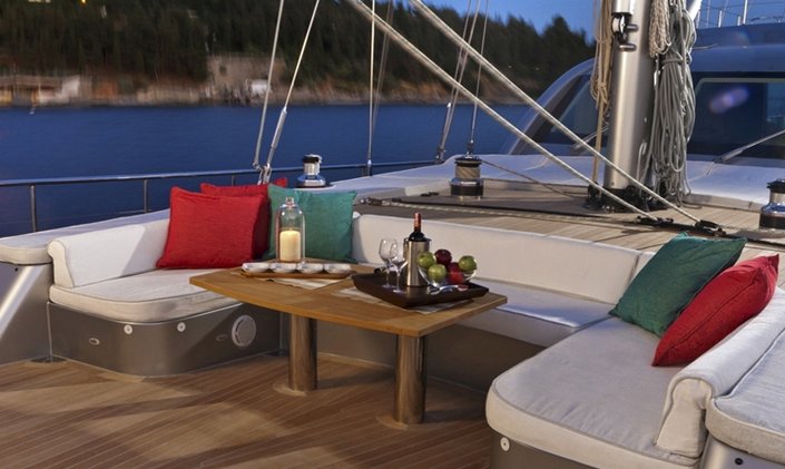 Sailing Yacht MERLIN Reduced Charter Rates