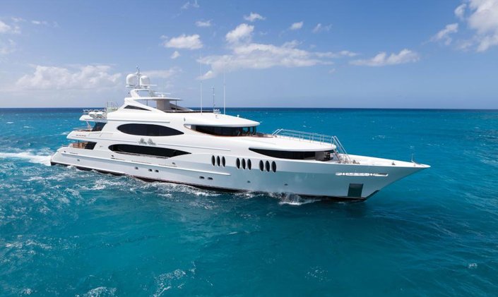 M/Y 'Mia Elise' Appearing At Palm Beach Boat Show