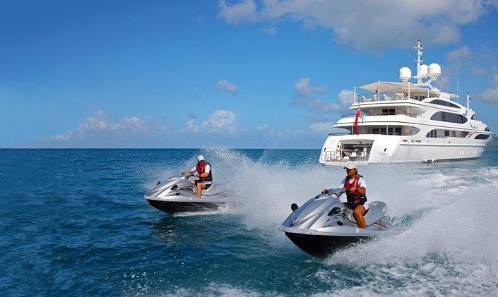 M/Y ‘Lady Luck’ To Attend Fort Lauderdale Boat Show