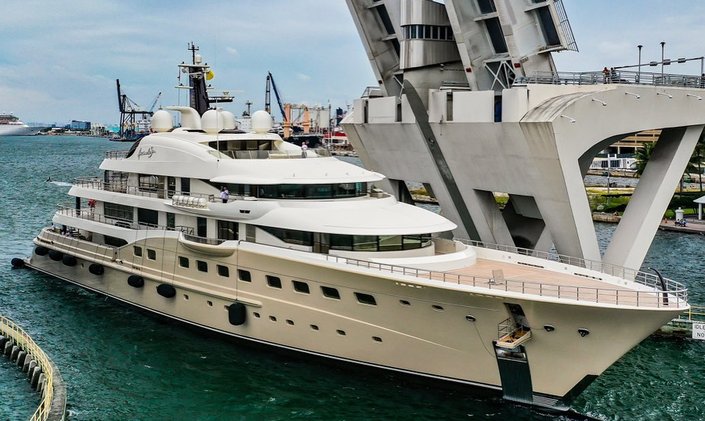 Superyachts arrive on the scene for Fort Lauderdale Boat Show 2019