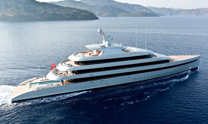 Feadship superyacht SAVANNAH to charter in the Indian Ocean and Tahiti