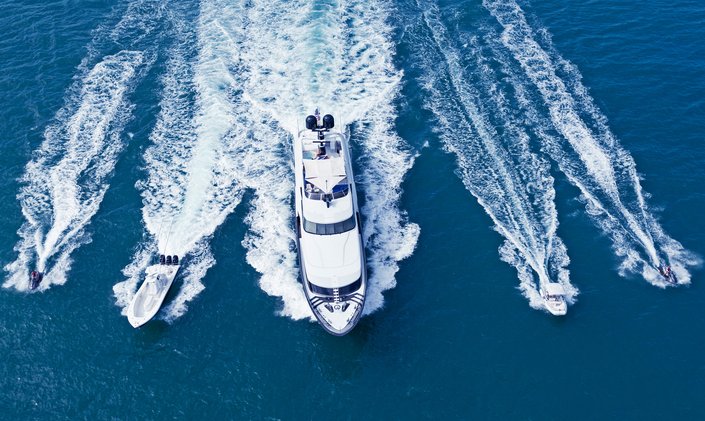 M/Y TEMPTATION Offers Special Summertime Rate