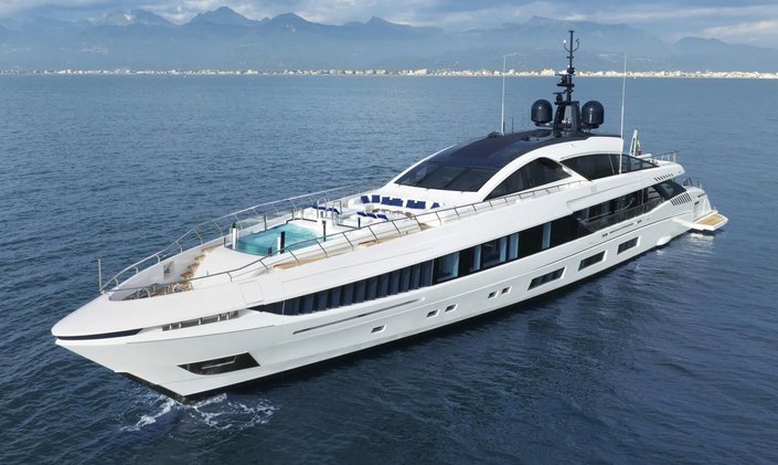 Superyacht SHE'S A 10 TOO Joins the Bahamas Yacht Charter Fleet