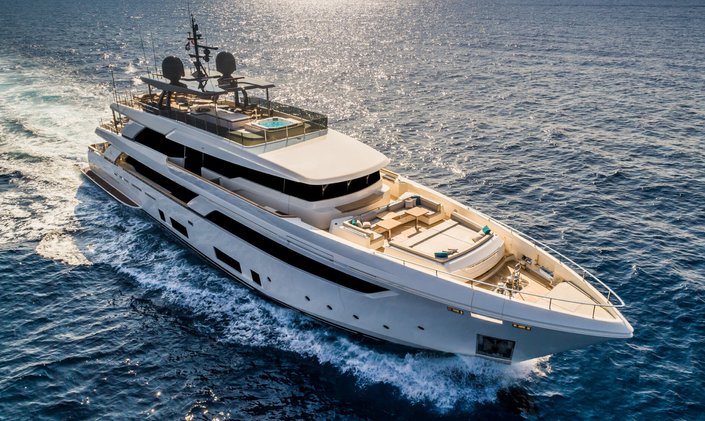42M Superyacht HAIAMI I joins charter market ahead of 2027 delivery