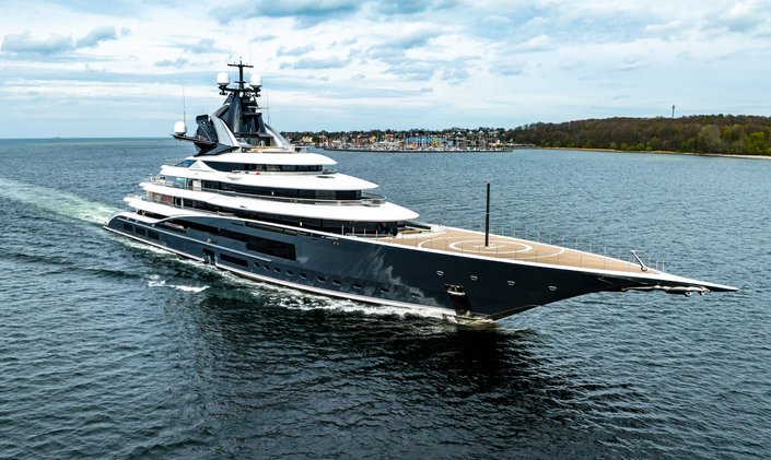 Iconic 122M superyacht charter KISMET scoops double win at 2025 World Superyacht Awards 