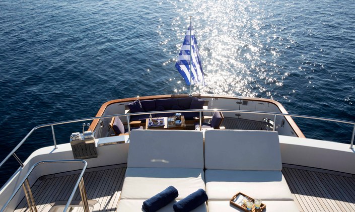 M/Y ‘LIBRA Y’ Offers Scuba Diving Charter In Greece