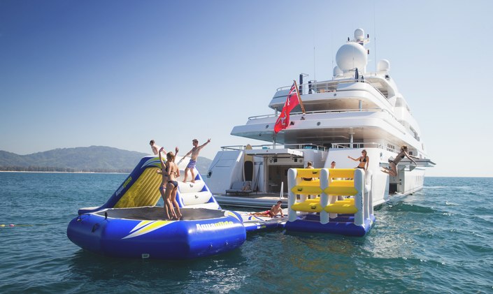 M/Y TITANIA open to charter at a reduced rate throughout February
