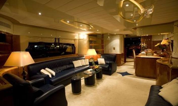 M/Y 'White Fang' Ibiza Charter Deal