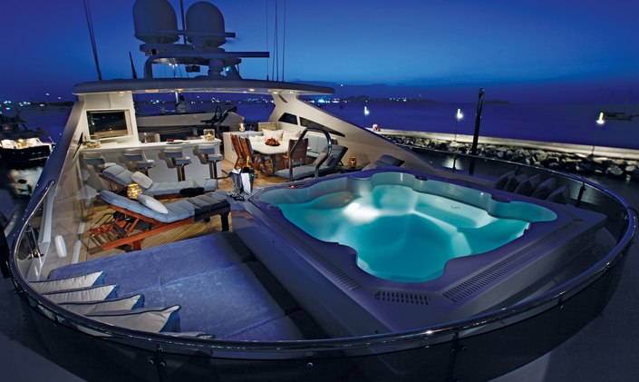 M/Y ‘Zoom Zoom Zoom’ Open in New England