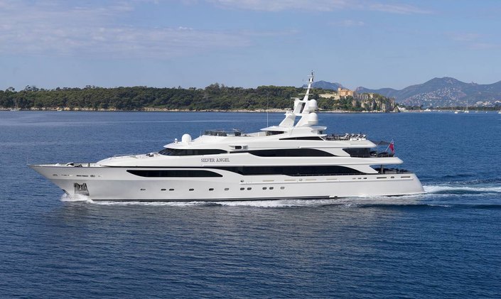 Maldives charter offer with 64.5m superyacht ‘Silver Angel’