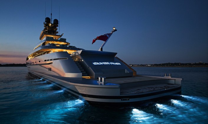 M/Y ‘Silver Fast’ Takes Bookings in the Indian Ocean