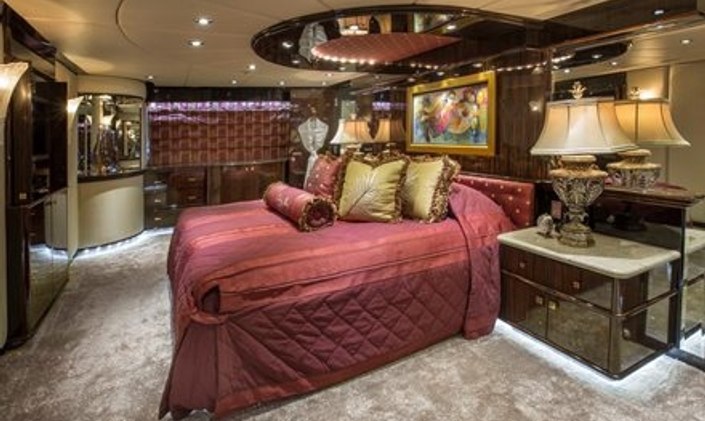 Superyacht 'Lady Bee' Special Offer