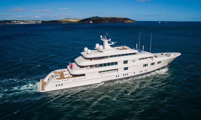 Freshly refitted 74.5m superyacht LADY E available for Australia charters for NYE