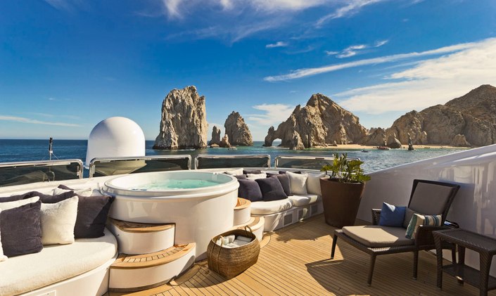 M/Y ‘Azteca II’ Opens for New Year’s Charter in Costa Rica