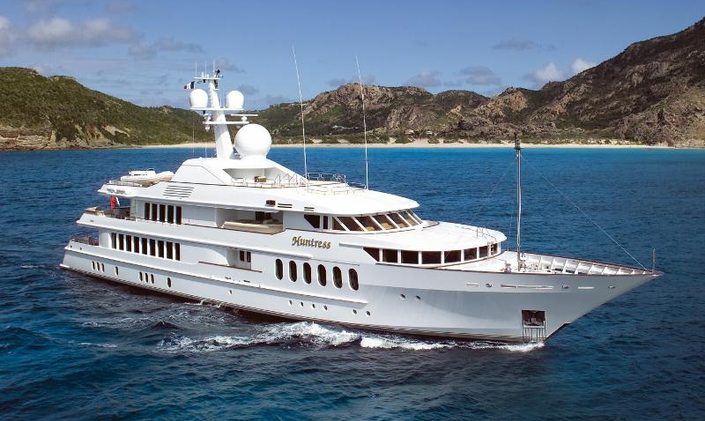 M/Y HUNTRESS Impresses Crowds At Miami Show