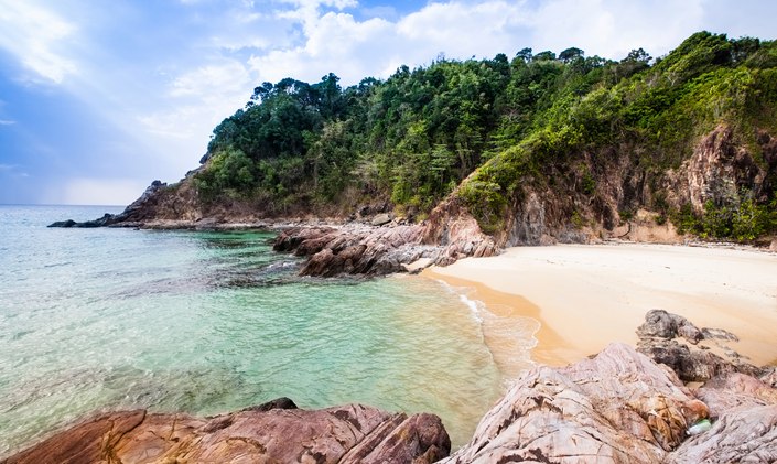 Why Charter Yachts Are Heading To Sri Lanka