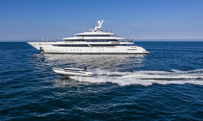 80m DRAGON joins the charter fleet for the first time