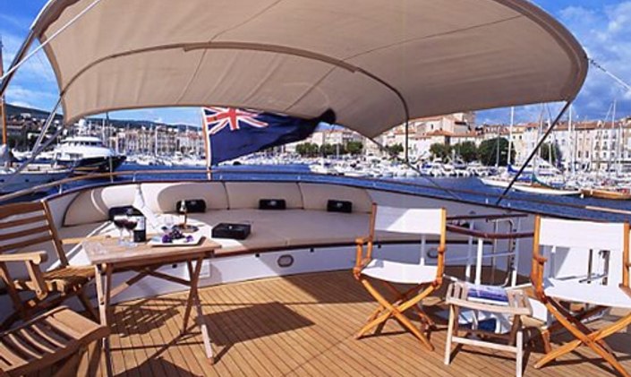 M/Y ‘Heavenly Daze’ Available for Last-Minute Charter