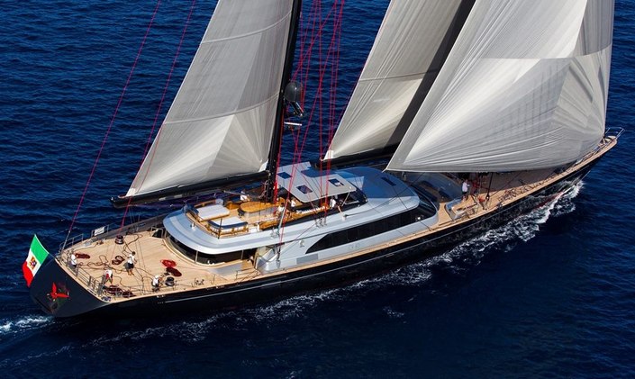 S/Y SEAHAWK Reveals Special St Maarten Rate