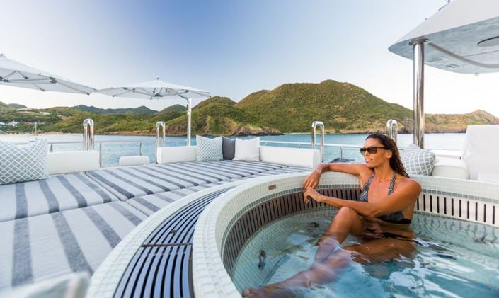 IAG M/Y ‘King Baby’ Opens for Thanksgiving Charter