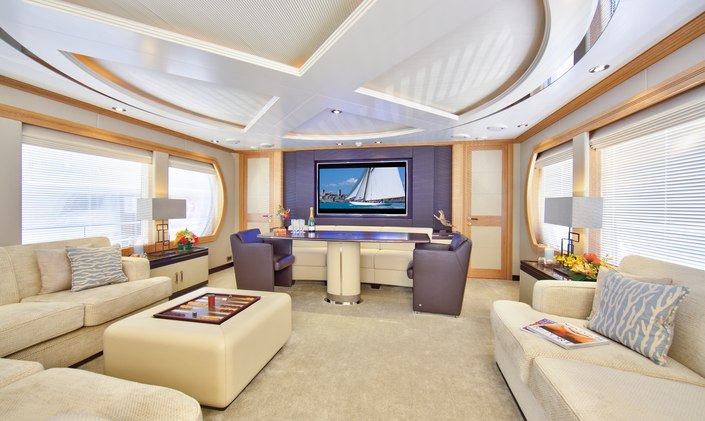 M/Y 'LA MASCARADE' Has No Delivery Fees