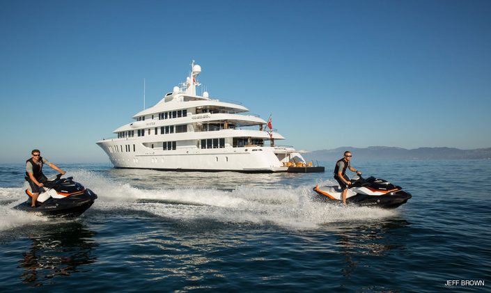 Luxury charter yacht INVICTUS offers last minute availability in the Med