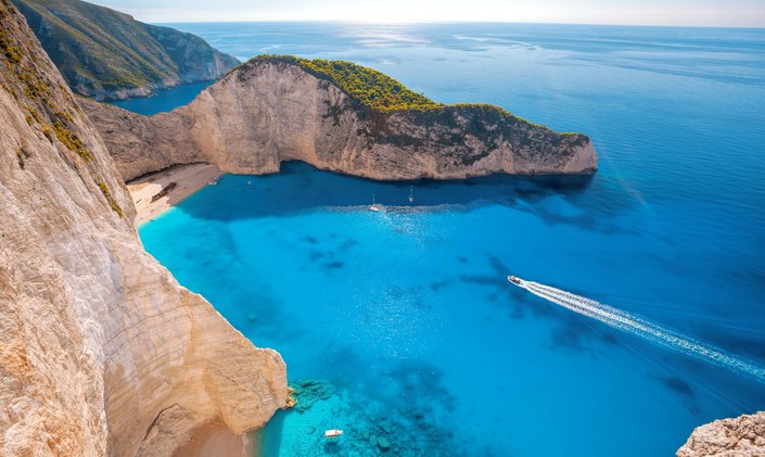 Greece yacht charter gets green light as Coronavirus restrictions relax