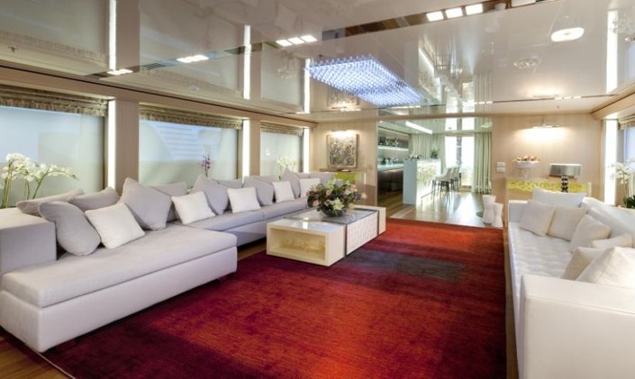 M/Y VICKY Available for Cannes Film Festival