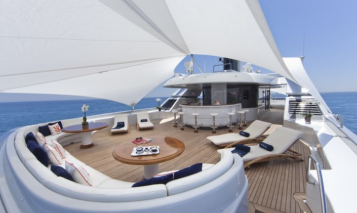 M/Y SARAH Offers 30% Off Late-Summer Charters 