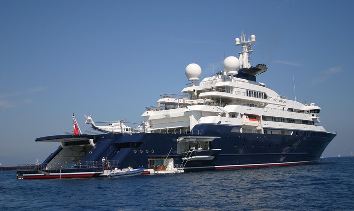 126m expedition charter yacht OCTOPUS ready for Costa Rican adventures