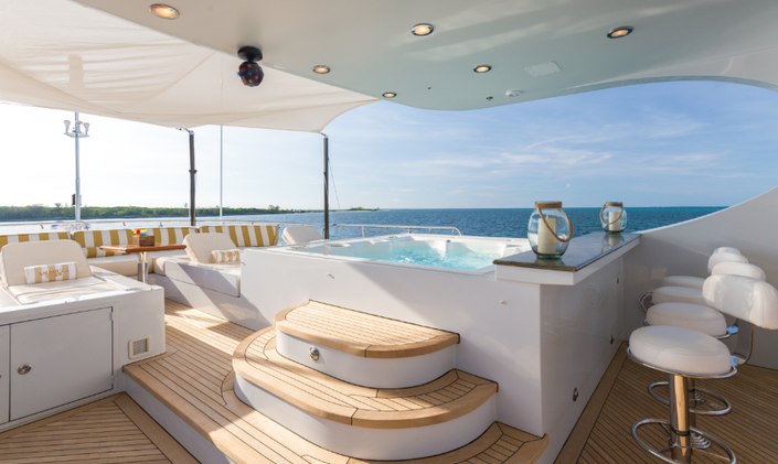 50m AMARULA SUN: Unmissable Bahamas charter rate