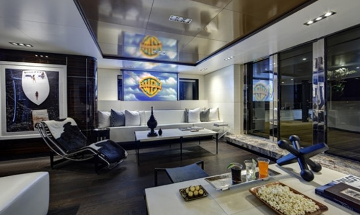 M/Y HIGHLANDER Holiday Charter Offer