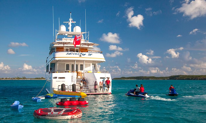 M/Y 'Lady J' Reduces Rate For Bahamas Special