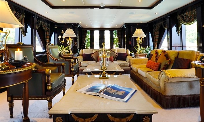 IONIAN PRINCESS Lowers Charter Rates