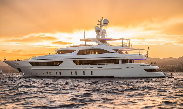 Charter Luxury Yacht SCORPION for Less in Ibiza