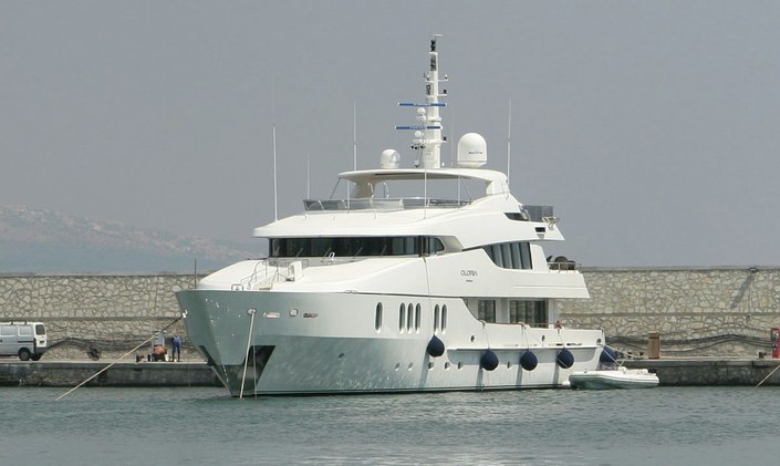 'GLORIA TERESA' For Charter