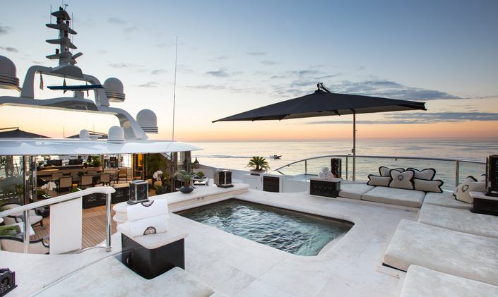 Save 20% Aboard Benetti M/Y ‘Lioness V’ 