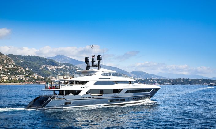 New pictures: 55m charter yacht SEVERIN'S shows off ultra-chic look