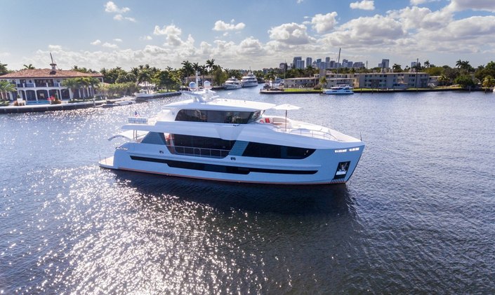 Brand new 27m motor yacht DAY ONE now available for Bahamas yacht charters