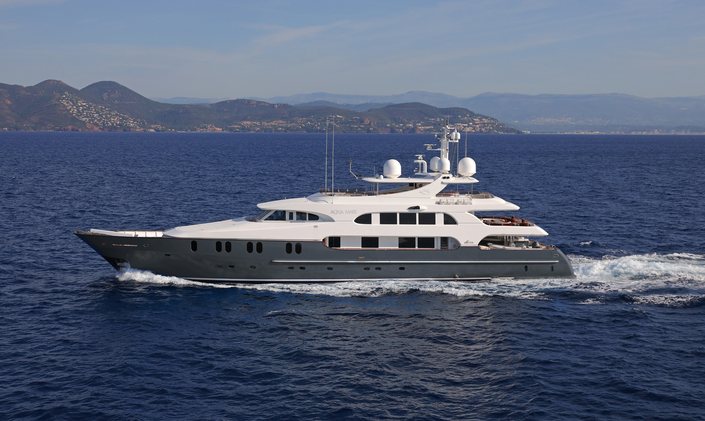 AQUA MARE offers unique Galapagos charter experiences