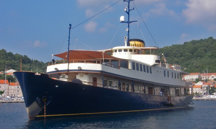 Discounted Charter Rate on Motor Yacht 'SEAGULL II'