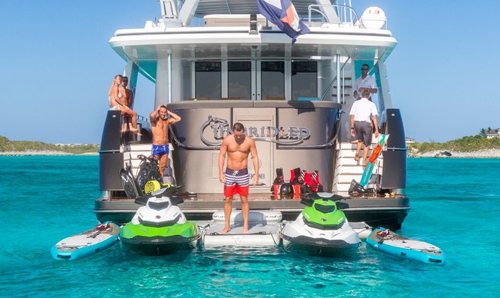 Learn to Scuba Dive aboard M/Y UNBRIDLED