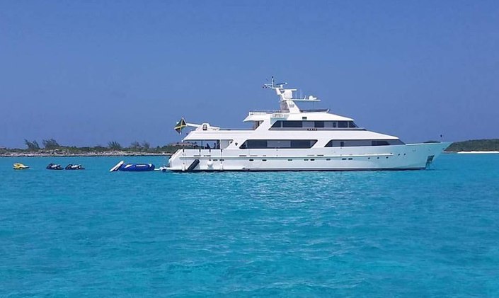M/Y BRIO Offers Free Day In The Bahamas