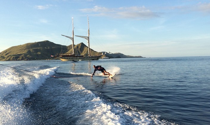 S/Y LAMIMA Open For Exotic New Year’s Charter